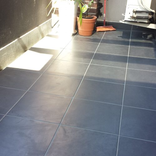 Grey balcony floor tiles