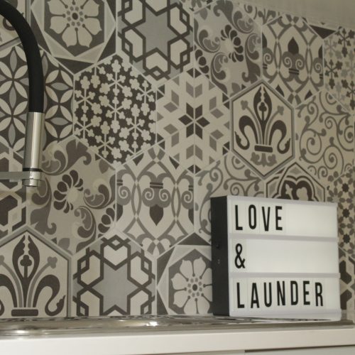 Feaure tile splashback